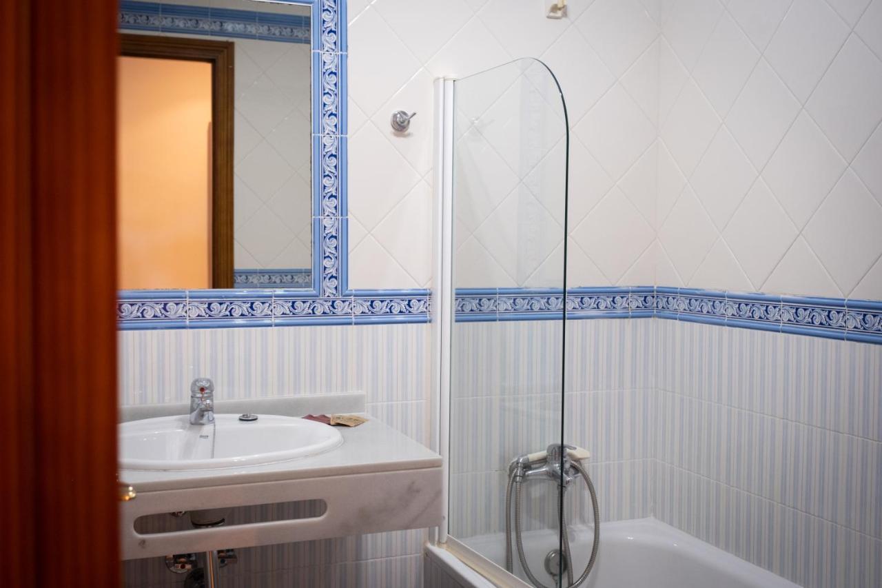 Hostal Cabo Roche Conil De La Frontera Eksteriør bilde
